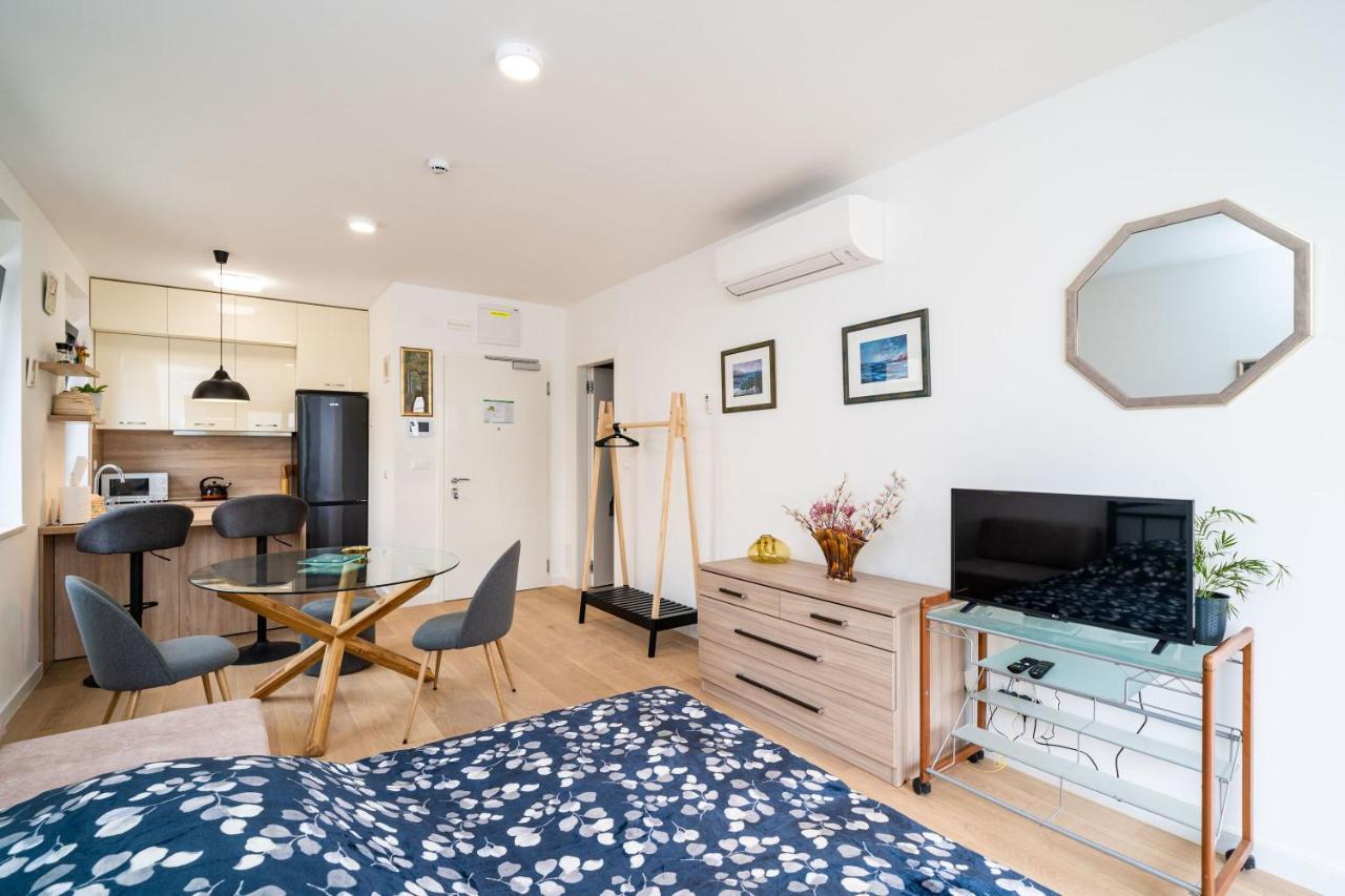 Studio Apartment Moskar ดูบรอฟนิก ภายนอก รูปภาพ